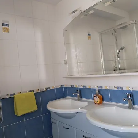 Family Biograd Na Moru