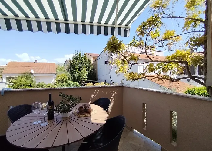 Family Биоград-на-Мору